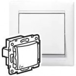 Legrand Переключатель на 2 направления IP44 Legrand Valena 774206 белый