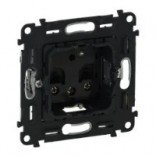 Legrand Розетка силовая 2К+3 16 A с защитными шторками Legrand In'Matic 753028