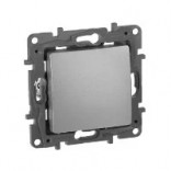Legrand ����������� 1-��������� Legrand Etika 672201 ��������